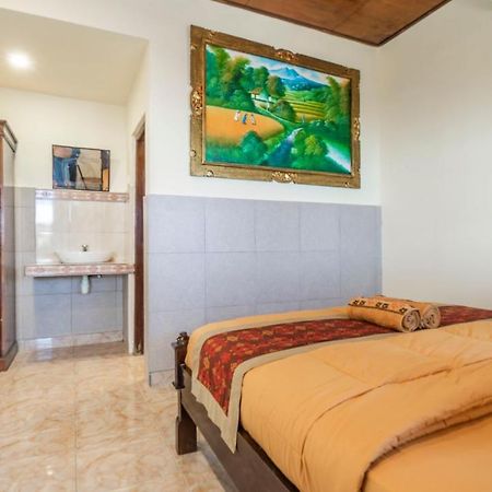 Amel House Ubud Экстерьер фото