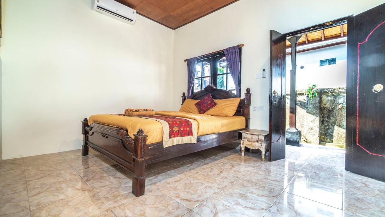 Amel House Ubud Экстерьер фото