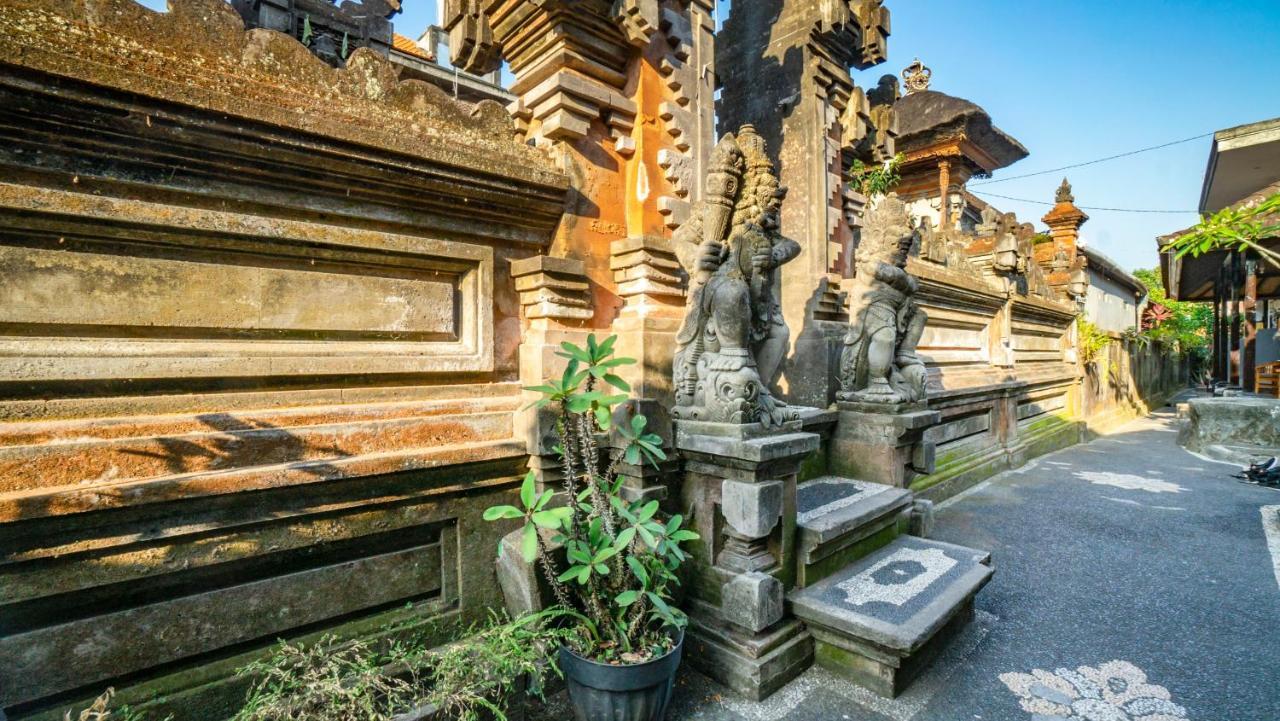 Amel House Ubud Экстерьер фото